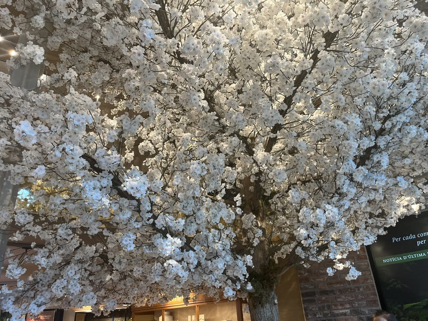 Decoración de tiendas con flores artificiales